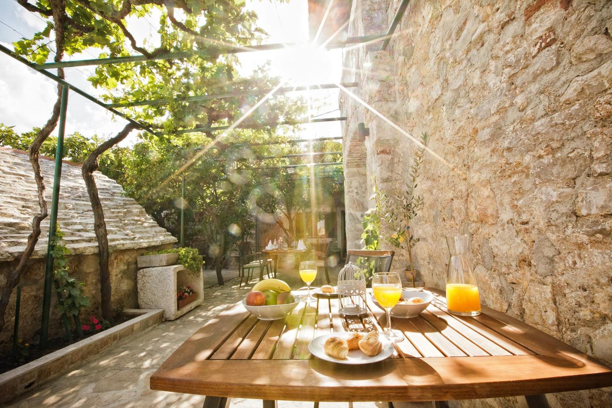 Paradise Stone Apartments Bol Kamer foto